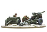 25pdr light gun with British Winter Crew
